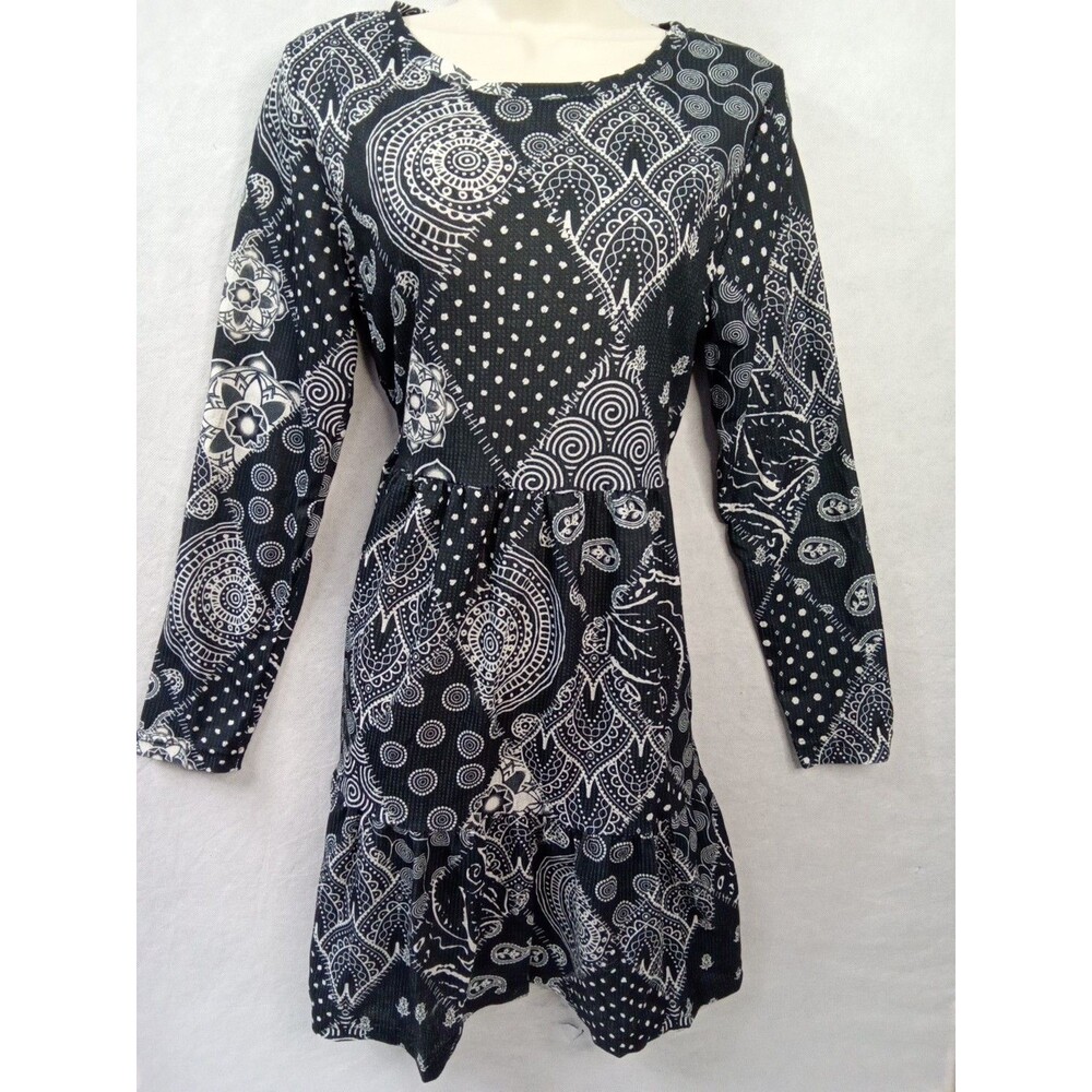 Izuria Blue White  Paisley Women Medium Dress Long Sleeve Round Neck‎